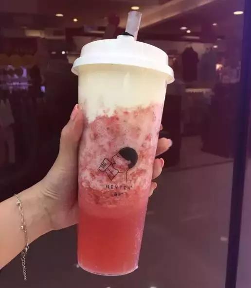 七天花2w,女友从韩国代购回半盒避孕套