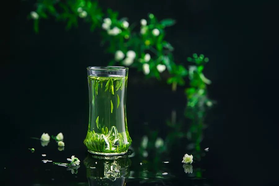 清香回甘竹叶青的绿茶,峨眉高山绿茶竹叶青2022年春茶