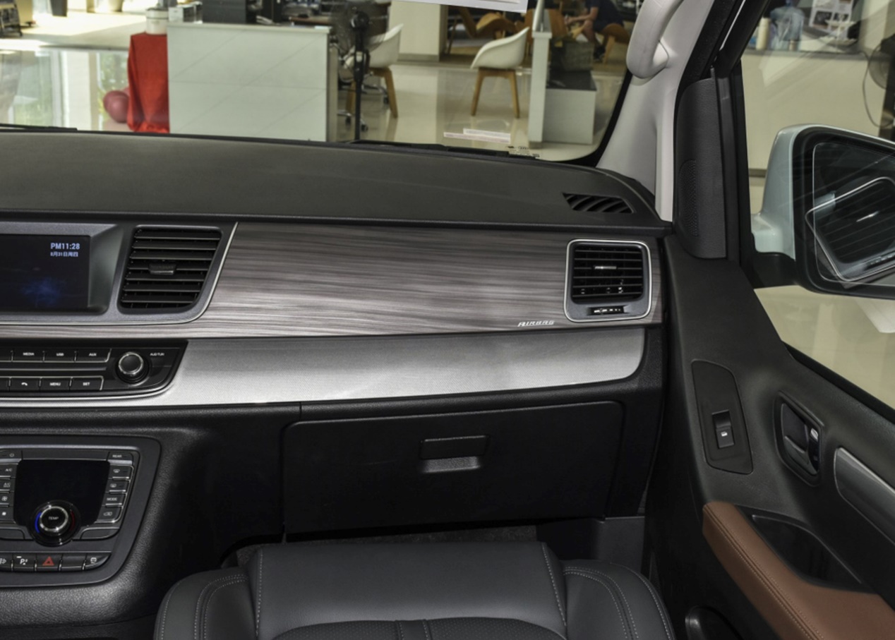 上汽大通g10是合资大7座mpv吗,上汽大通mpvg10报价