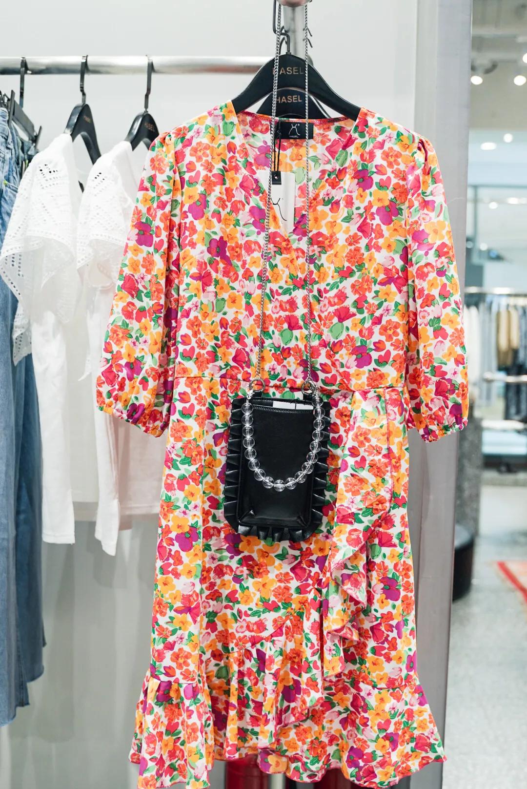 真美服饰女装,真美新服装