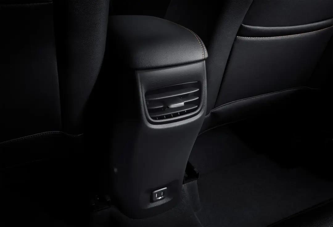 别克全新英朗空调异味,别克开空调特别臭怎么回事