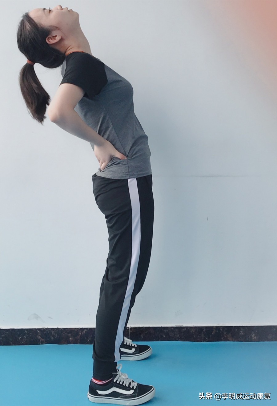 腰痛的最快的恢复办法,腰痛腰间盘突出自行康复