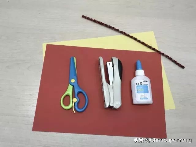 幼儿园小班元旦亲子手工立体灯笼,手工亲子灯笼