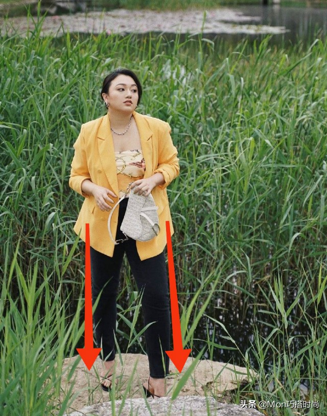 微胖女孩该穿什么样的衣服才好看,微胖女生穿什么风格的衣服最好看