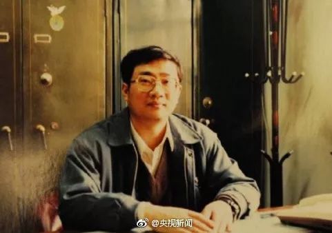 以芳华立誓不负教育强国梦,以芳华立誓背景音乐