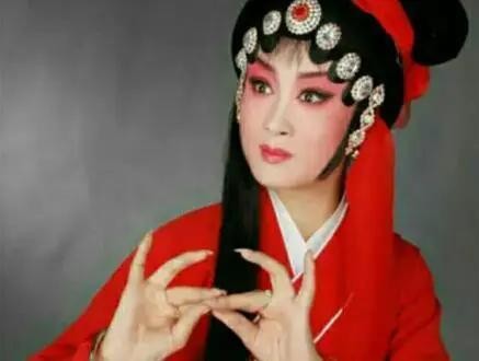 窦娥临死前发下三桩毒誓，除了六月飞雪，另外两桩毒誓是啥？