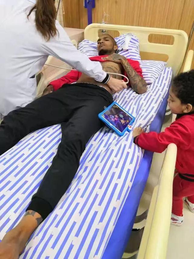 卡兰加脾脏摘除,卡兰加恢复出院