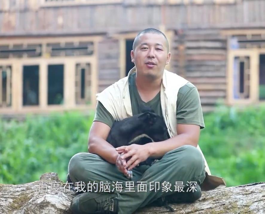 东北小伙，当过厨师和洗车工，回农村创业，拍视频年入百万，凭啥