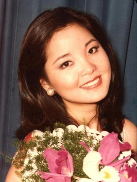 邓丽君坎坷爱情史,邓丽君的四段恋情和四首歌