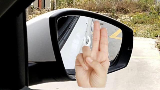 库口没有虚线的倒车入库怎么练习?用手一比划,100分一把过