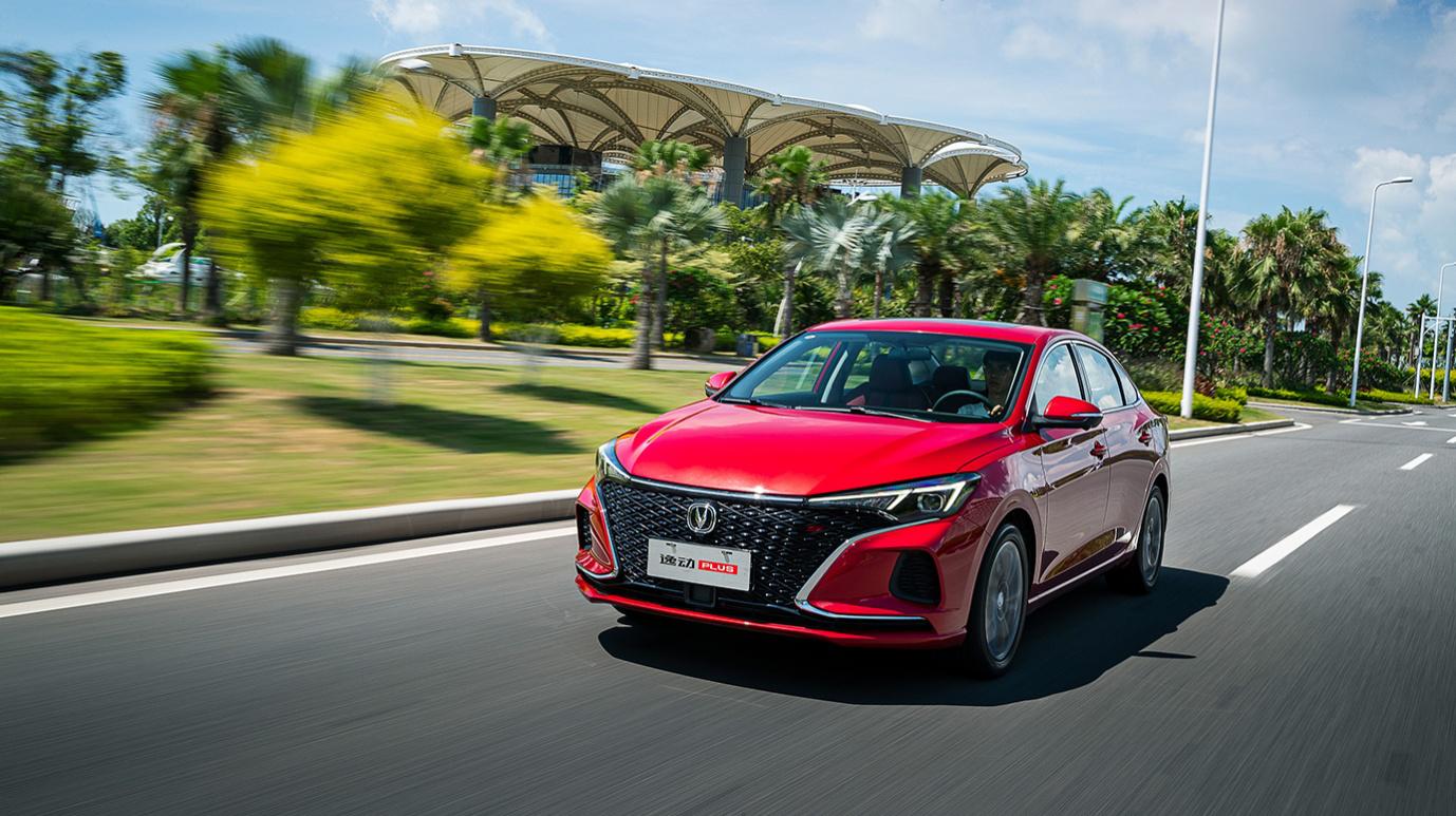 方向盘突然失灵如何自救,方向盘失控解决方法