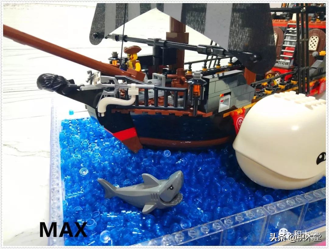 「虚测评」哲高积木QL1801海盗船之骷髅冒险号