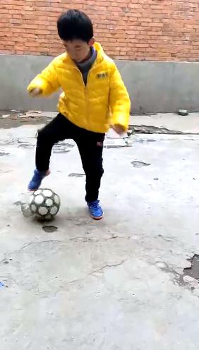 停课不停学防疫律动操,停课不停学抗击疫情锻炼身体