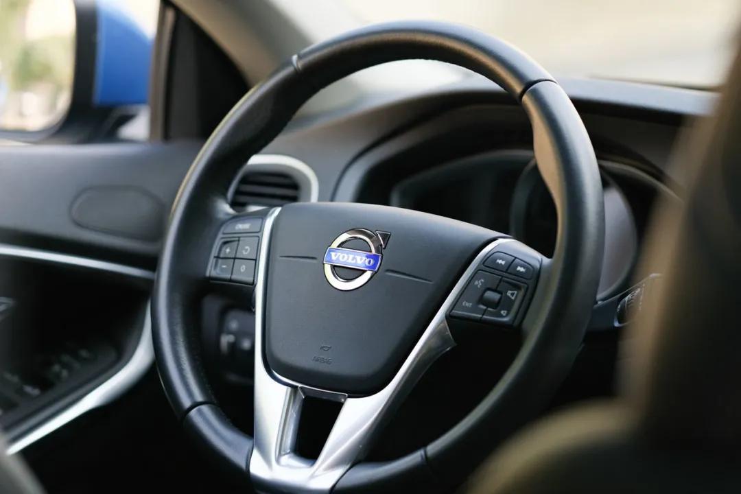 沃尔沃v40二手值得买吗,二手沃尔沃v40值得买吗