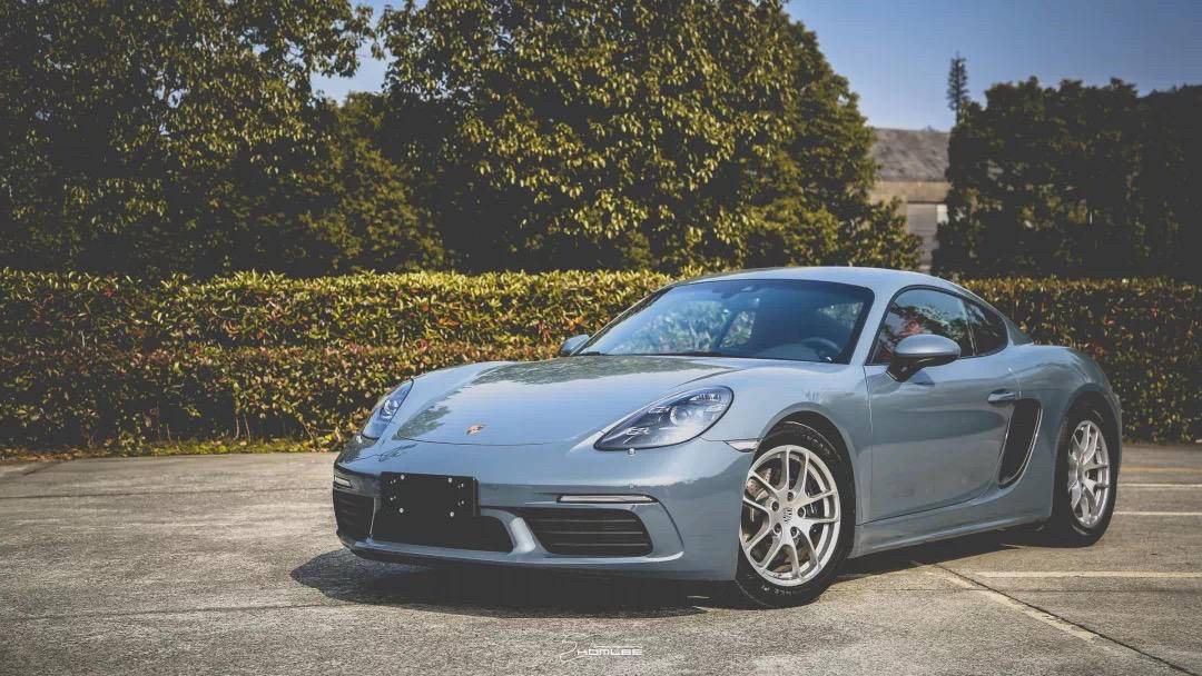 保时捷718boxsters2.5t敞篷多少钱,时尚的外观和高贵的血统保时捷718