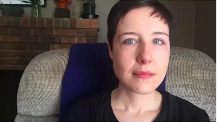 心酸：“看个医生要排队2年，我被活活拖成癌症晚期”