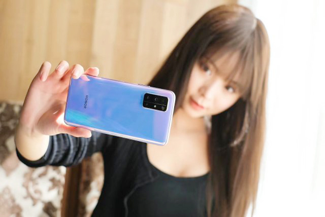 华为5g手机推荐性价比高2000左右,华为1000到2000性价比高的手机