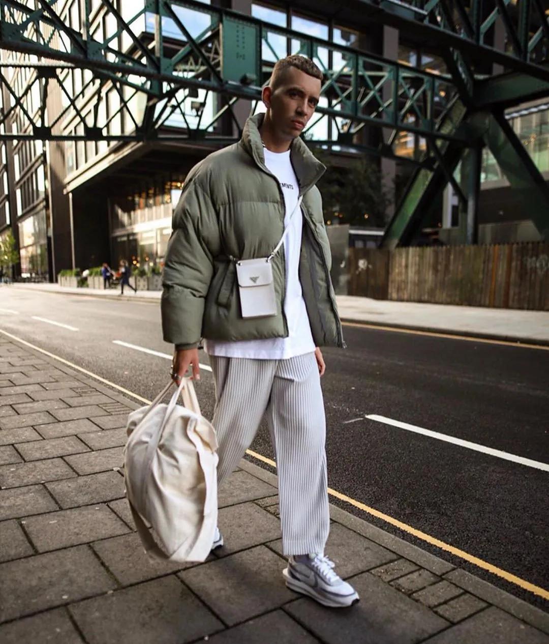 为什么大家都把北面当校服,北面是如何成为校服的