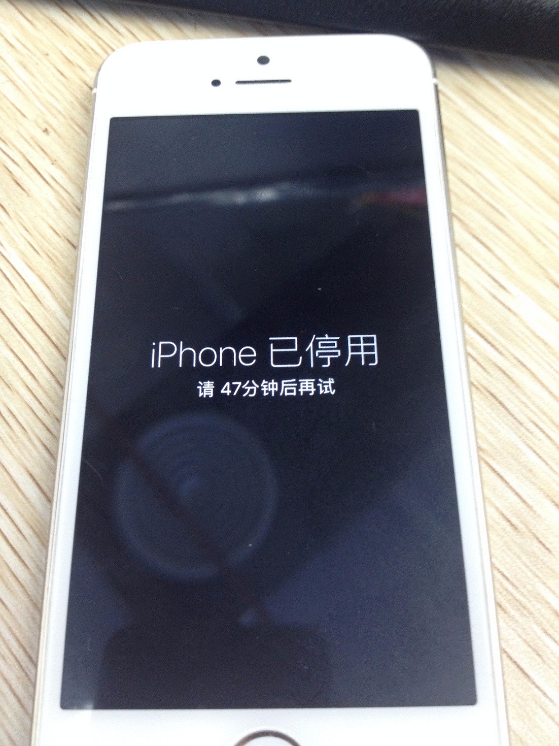 iphone面容id已停用怎么自己恢复,iphone已停用恢复方案