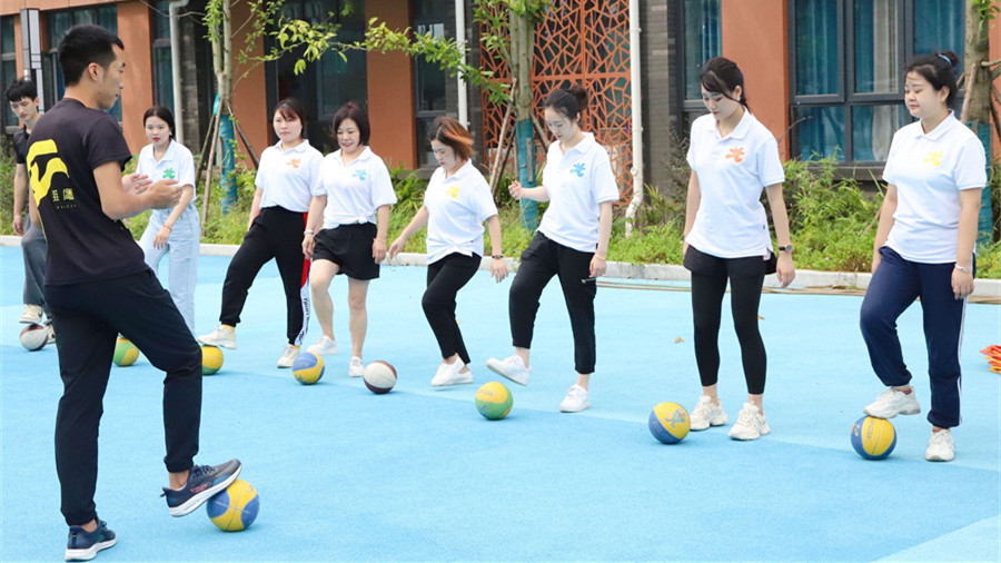 幼儿园教师足球培训视频,全国足球特色幼儿园培训