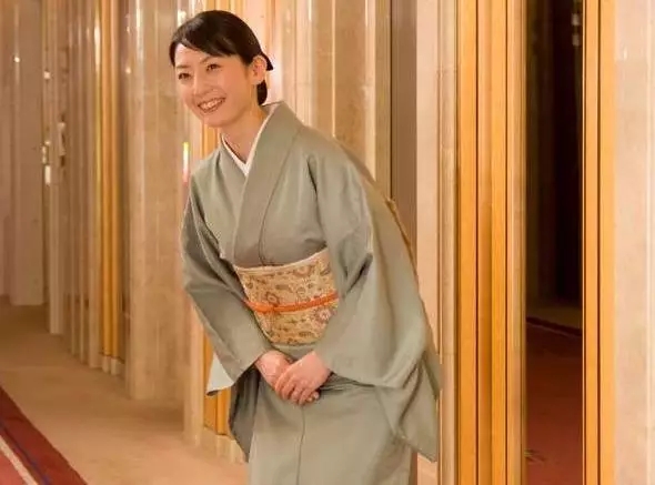 日本酒店打扫卫生间视频 (日本打扫酒店视频)