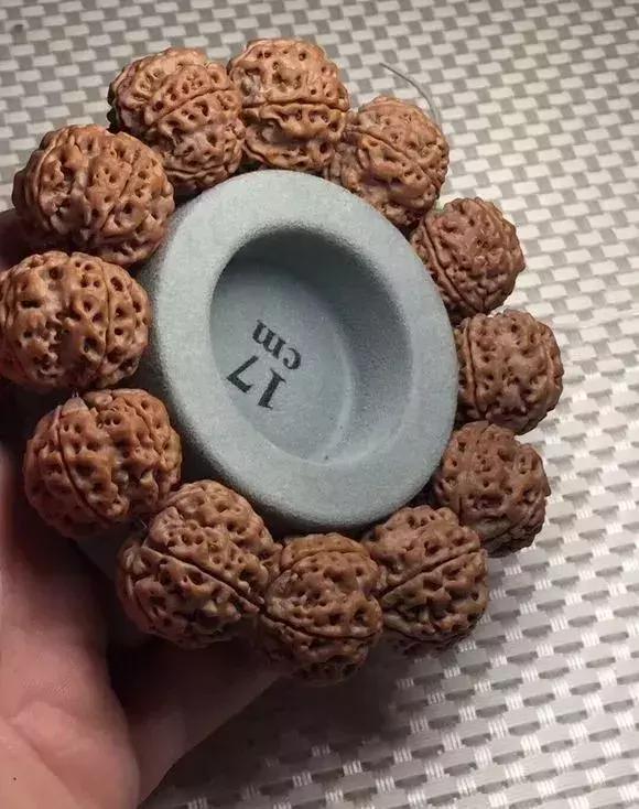 金刚贵贱区别,金刚菩提多久能红