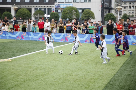 足球特色幼儿园有哪些活动,世界足球日活动幼儿园