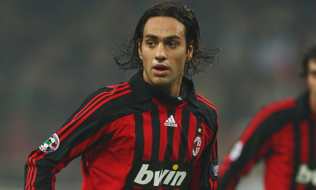 关于足球团队的文案高级感,最好的文案给了天下足球