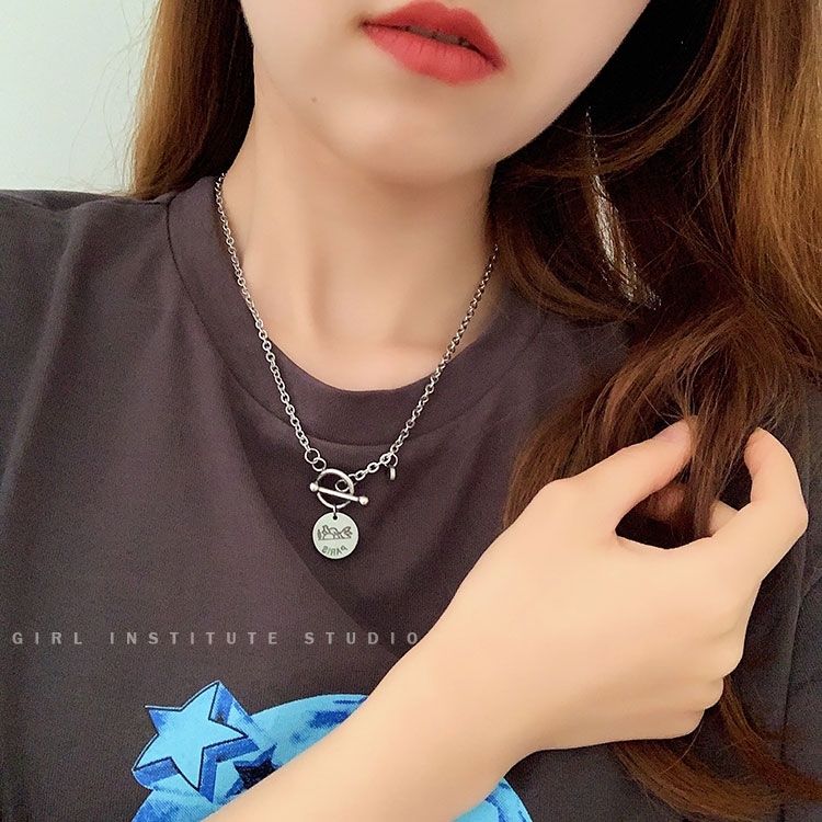 女生穿搭的小饰品有哪些,女生必备穿搭饰品