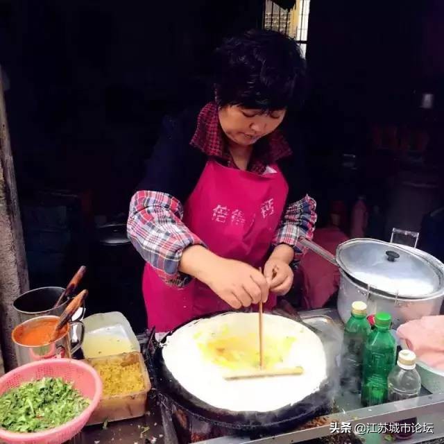对于盐城鸡蛋饼的介绍,赤峰鸡蛋饼和盐城鸡蛋饼