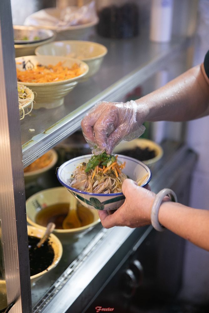 老海口人谁还记得20年前开在海员俱乐部的那家鸡饭店？我们找到了