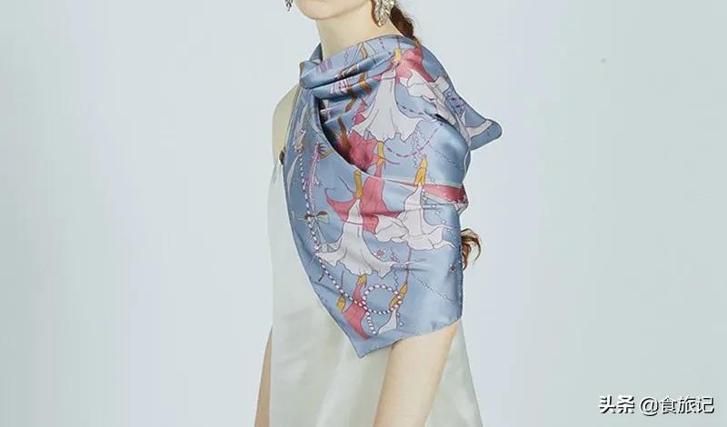 不要拒绝丝巾,正如不要拒绝春天