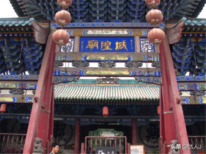 跟着小天才继续出门采购,跟着小天玩游戏