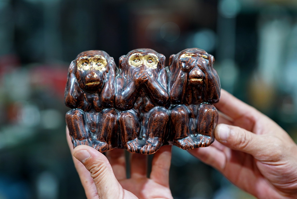 一篇10万+的文章，引出众人询问：你那卖日本瓷的朋友都有啥？