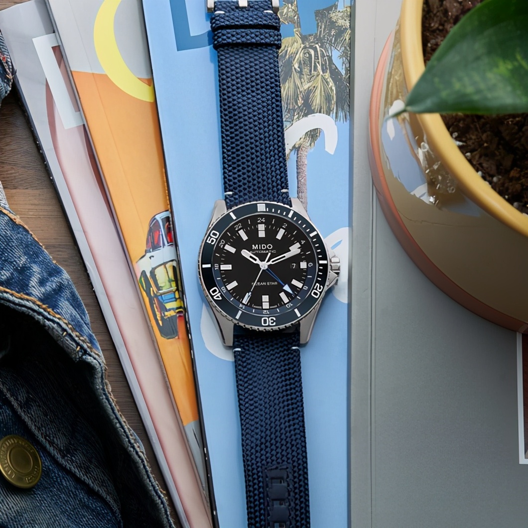 美度领航者gmt双时区黑盘,美度领航者双时区手表调时间