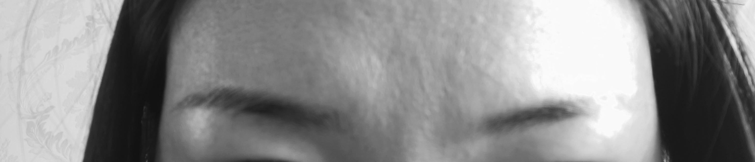 眉间竖纹代表啥意思,女人眉间有一条竖纹