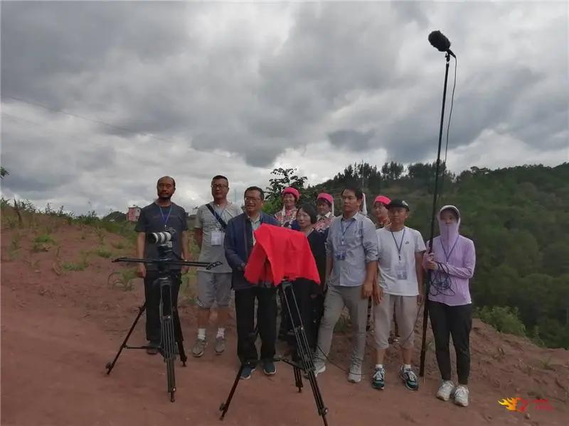 楚雄州彝族裹背刺绣,楚雄三街彝族刺绣