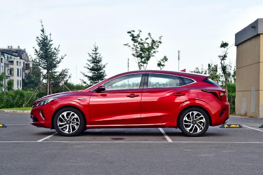 长安逸动7万元左右的车,最新上架18年逸动xt