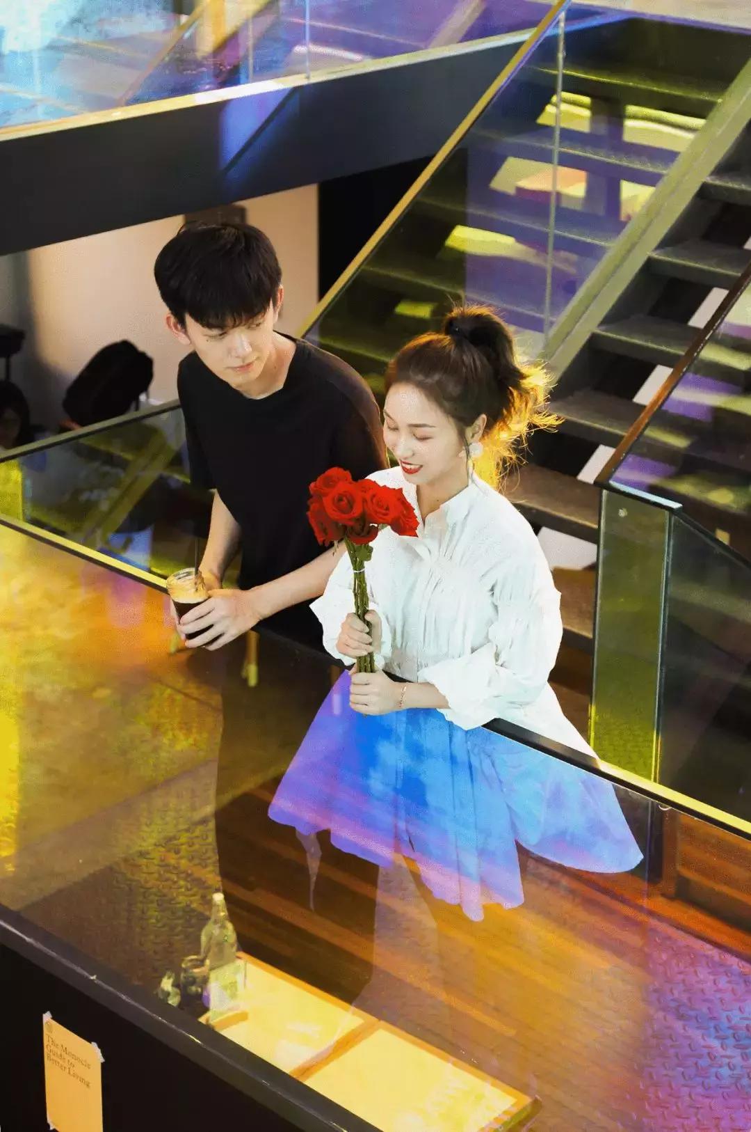 岳麓山山上咖啡馆,岳麓山下的咖啡馆