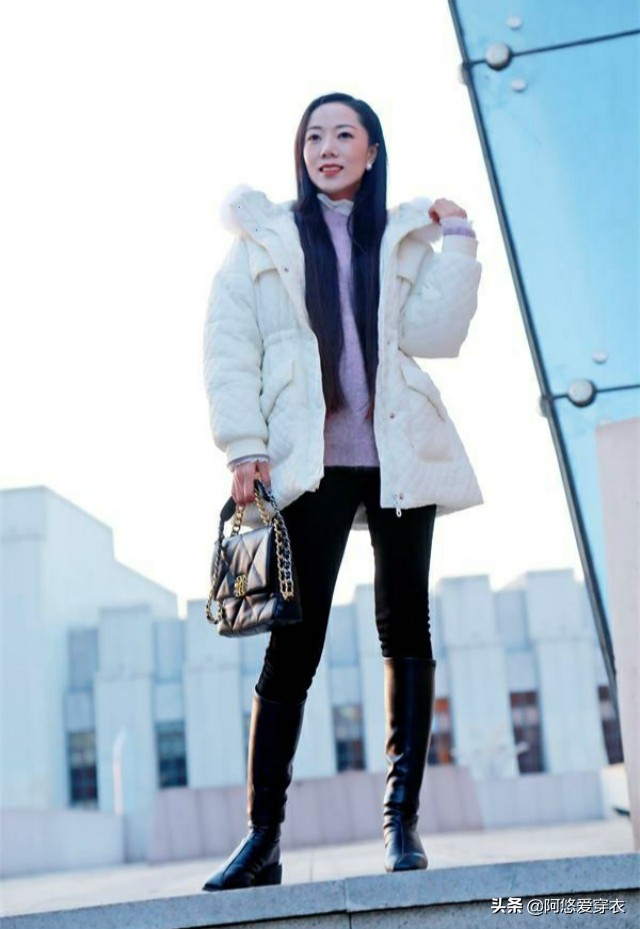 过年这样穿显瘦,过年时穿打底裤怎么搭配衣服好看