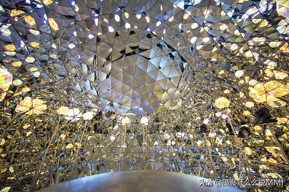 施华洛世奇人造水晶为什么那么贵,施华洛世奇水晶是天然水晶