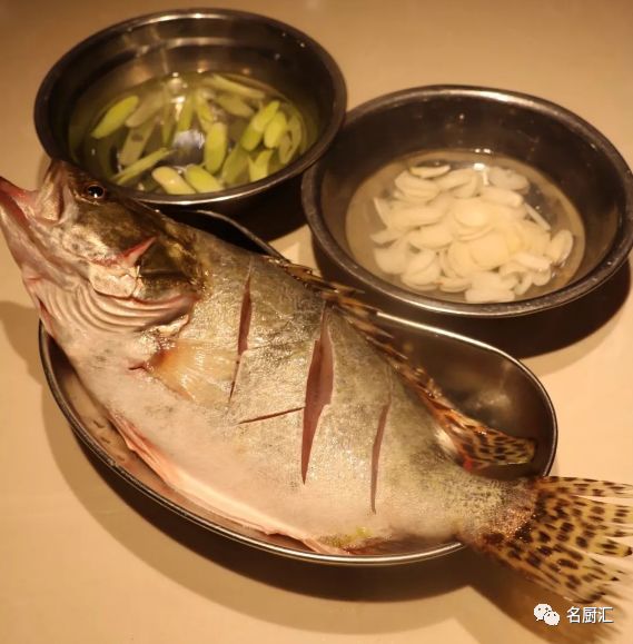 五星大厨教你20道精选创意家常菜,20道硬菜大厨拿手秘制招牌菜