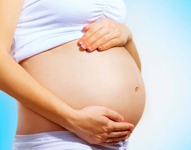 孕期水肿并非全都正常，学会区分很重要！4个缓解方法孕妈要学会