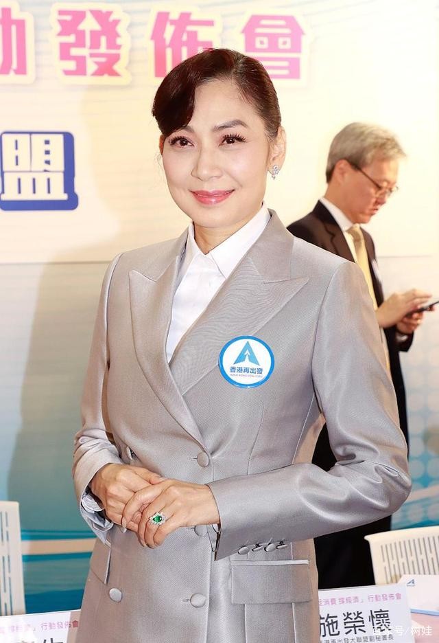 邝美云和周大福的关系,邝美云是如何成为亿万富婆的