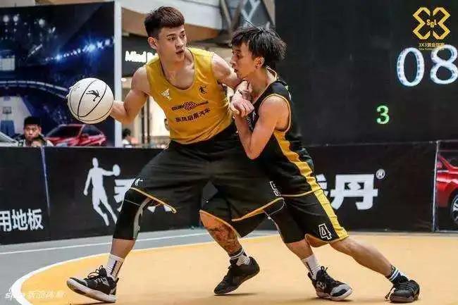 新赛季广东宏远球员合照,广东宏远旧五虎