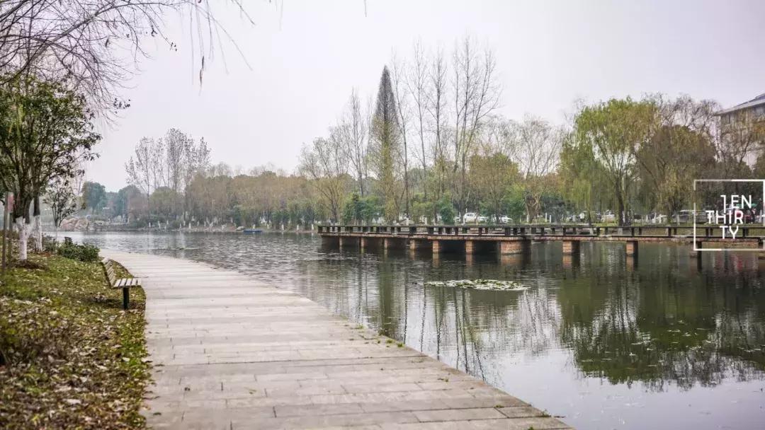 这样的青春，混迹过黄家湖大学城的人都会懂