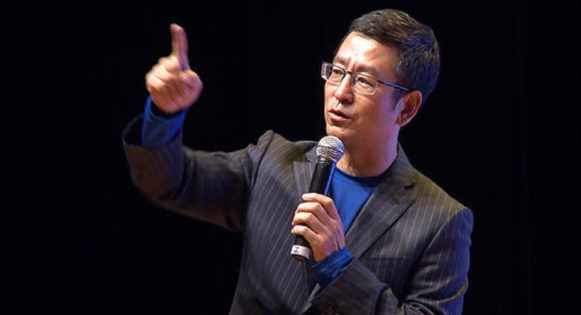 白岩松谈二十年后中国足球原视频,白岩松谈中国足球进世界杯