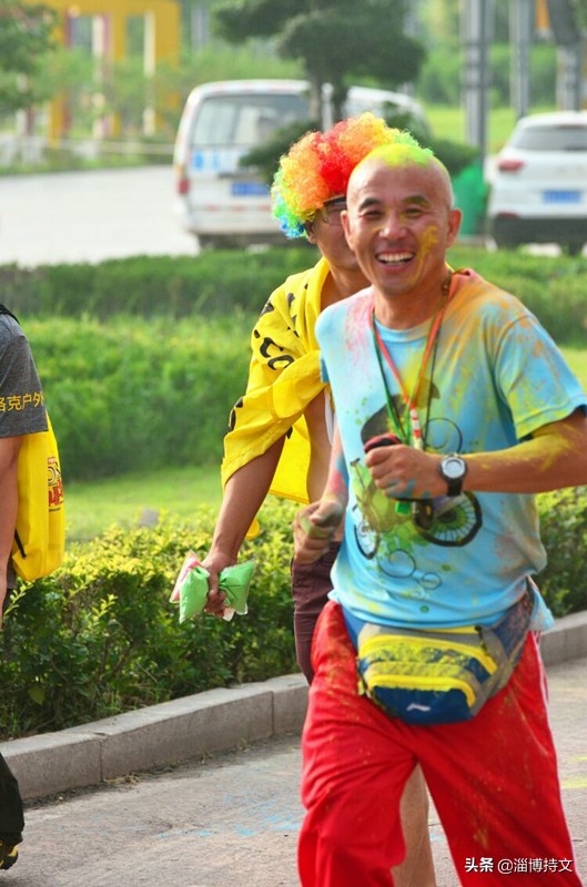 热爱生活从每日跑步开始,跑步让我感受健康和快乐