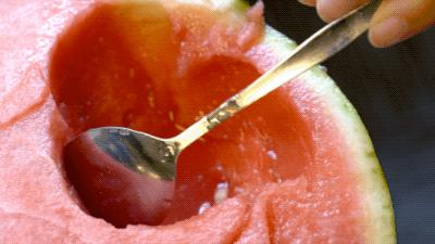 喝一口都是满满的维c,夏日来上一杯冰镇无醇葡萄汁