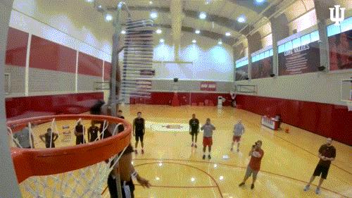 看c罗控球的小球员,c罗乔丹运动天赋对比